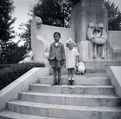 Hungary, Budapest XIV., Bartha Miklós szobrának talapzata a Stefánia út - Városligeti körút kereszteződése közelében (a szobor később raktárba került)., 1943, Kurutz Márton, Budapest, Fortepan #10265