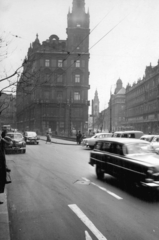 Hungary, Budapest V., Ferenciek tere (Felszabadulás tér), szemben a déli Klotild palota. A kép forrását kérjük így adja meg: Fortepan / Budapest Főváros Levéltára. Levéltári jelzet: HU_BFL_XV_19_c_11, 1962, Budapest Főváros Levéltára / Városrendezési és Építészeti Osztályának fényképei, A Fővárosi Tanács VB Városrendezési és Építészeti Osztályának, Flóris Korb-design, Kálmán Giergl-design, Budapest, Fortepan #102665