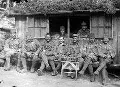 1917, Kurutz Márton, First World War, smoking, uniform, tableau, men, relaxation, wooden cottage, Fortepan #10398