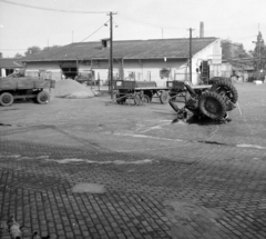 Magyarország, A kép forrását kérjük így adja meg: Fortepan / Budapest Főváros Levéltára. Levéltári jelzet: HU.BFL.XV.19.c.10, 1959, Budapest Főváros Levéltára / BRFK helyszínelési fényképei, BRFK Hivatala Bűnügyi Technikai Osztály, baleset, traktor, Fortepan #104131