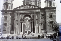 Hungary, Budapest V., Szent István tér, Szent István-bazilika (Ybl Miklós, 1906.)., 1948, Hámori Gyula, Miklós Ybl-design, crest, Kossuth coat of arms, Budapest, Fortepan #104618