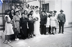 Magyarország, Budapest VII., a Kazinczy utcai orthodox központ udvara, hüpe (menyegzői baldachin) a zsinagógánál., 1947, Hámori Gyula, zsidóság, Budapest, héber írás, hüpe, Dávid csillag, esküvő, Fortepan #104634