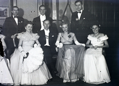 Hungary, Budapest VII., Fészek Klub. Budapest Bál, a fővárosi alkalmazottak Budapest Sportegyesületének bálja., 1948, Hámori Gyula, Budapest, lady, gentleman, evening gown, Fortepan #104728