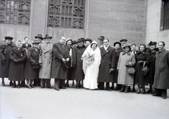 Magyarország, Budapest VII., Dohány utca, a felvétel a zsinagóga udvarán készült., 1947, Hámori Gyula, Budapest, esküvő, Fortepan #104756