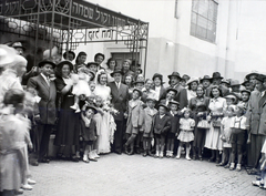 Magyarország, Budapest VII., a Kazinczy utcai orthodox központ udvara, hüpe (menyegzői baldachin) a zsinagógánál., 1948, Hámori Gyula, zsidóság, Budapest, héber írás, hüpe, Dávid csillag, Fortepan #105366