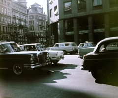 Ausztria, Bécs, Graben a Stock Im Eisen Platz felől nézve., 1964, Hunyady József, közlekedés, színes, Mercedes-márka, BMW-márka, automobil, rendszám, Fortepan #106656