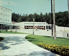 Hungary, Sopron, Várisi út 4., Hotel Fenyves (később Hotel Lövér)., 1965, Hunyady József, colorful, sunshades, Fortepan #106674