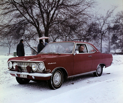 Magyarország, Margitsziget, Budapest, Opel Rekord típusú személygépkocsi, háttérben az Újpesti rakpart., 1967, Hunyady József, német gyártmány, Opel-márka, automobil, Opel Rekord, rendszám, színes, Fortepan #106922