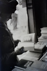 Hungary, Pécs, Széchenyi tér, könyvnapi ünnepség pultja a Városháza előtt., 1948, Hunyady József, Joseph Stalin portrayal, reading, soldier, book, Fortepan #107040