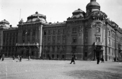 Szlovákia, Kassa, Békemaraton tér (Námestie maratónu mieru), Hadtestparancsnokság (később Kassai Kerületi Önkormányzat (balra), és Kelet-Szlovákiai Múzeum (az ulica Hviezdoslavova sarkán)., 1939, Kókány Jenő, szecesszió, múzeum, középület, Kauser József-terv, Fortepan #107684