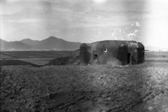 Szlovákia, Borsi, elfoglalt csehszlovák kiserőd. A távolban Sátoraljaújhely látszik., 1939, Kókány Jenő, bunker, Fortepan #107688