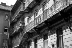 Hungary, Budapest IX., Knézich utca 15., 1985, Makovecz Benjamin, courtyard balcony, tenement house, Budapest, Fortepan #108206