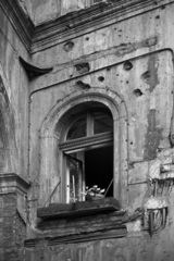 Hungary, Budapest V., Váci utca 70., 1985, Makovecz Benjamin, window, damaged building, Budapest, Fortepan #108287