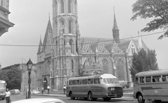 Hungary, Budapest I., Tárnok utca a Szentháromság térnél, Mátyás-templom., 1966, Gyöngyi, church, bus, street view, genre painting, Ikarus-brand, bus stop, lamp post, gas lamp, Budapest, ridge turret, Fortepan #10914