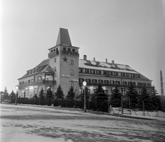 Magyarország, Széchenyihegy, Budapest XII., Rege utca, Vörös Csillag (egykor Golf, később Panoráma) szálloda., 1955, Bauer Sándor, szálloda, étterem, vörös csillag, neon felirat, Budapest, Lauber Dezső-terv, Bereczky László-terv, Fortepan #109251