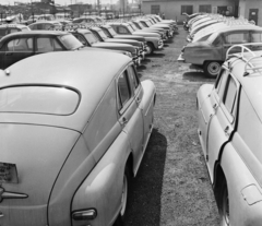 Magyarország, Budapest IX., Könyves Kálmán körút, a Főtaxi telephelye a Mester utca közelében., 1959, Bauer Sándor, GAZ M21 Volga, Budapest, telephely, FSO Warszawa, Fortepan #109478