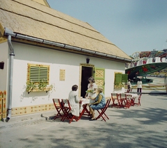 Ausztria, Graz, Grazi Vásár, a Pannónia Szálloda és Vendéglátóipari Vállalat Paprika Csárdája., 1979, Bauer Sándor, színes, Fortepan #109694