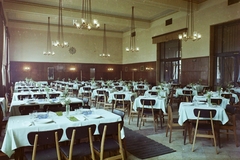 Hungary, Győr, vasútállomás, étterem., 1975, Bauer Sándor, colorful, wall clock, restaurant, chandelier, place, table, chair, tablecloth, Fortepan #109842