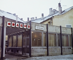 Magyarország, Eger, a Bajcsy-Zsilinszky utca és az Érsek (Marx Károly) utca közötti háztömb udvara, Orient eszpresszó., 1971, Bauer Sándor, színes, neon felirat, Fortepan #110658