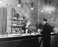 Magyarország, budai Vár, Budapest I., Hess András tér 4., Fortuna étterem, taverna., 1966, Bauer Sándor, Budapest, Fortepan #110771