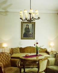 Hungary, untitled, Budapest XII., Rege utca, a Vörös Csillag (egykor Golf, később Panoráma) szálloda egyik szobája., 1972, Bauer Sándor, colorful, hotel, furniture, interior, chandelier, wall picture, Budapest, Fortepan #111007