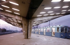 Magyarország, Budapest X., Örs vezér tere / Fehér út metróvégállomás., 1971, Lovas Gábor, Pálmai István, színes, metró, metróállomás, Budapest, Fortepan #11106