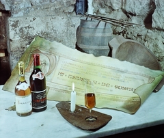 Hungary, Budapest I., Hess András tér 4., Fortuna étterem, taverna., 1966, Bauer Sándor, colorful, restaurant, barrel, basement, glass, candlestick, warrant, Budapest, Tokay wine, Eger red blend, wooden plate, Fortepan #111231