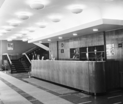 Magyarország, Esztergom, Bajcsy-Zsilinszky út, Fürdő Hotel, recepció., 1967, Bauer Sándor, recepció, Fortepan #111323