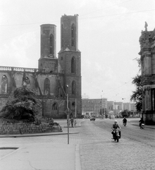 Németország, Drezda, Sophienkirche a Postplatz-nál., 1960, Kurutz Márton, templom, NDK, robogó, épületkár, IWL-márka, IWL SR59 Berlin, Fortepan #11187