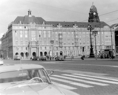 Németország, Drezda, Wilsdruffer Strasse (Ernst-Thälmann-Strasse), szemben a Haus Altmarkt, mögötte a városháza tornya látszik., 1960, Kurutz Márton, NDK, Fortepan #11190