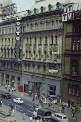 Magyarország, Budapest VIII., József körút a Blaha Lujza térnél, középen a Nemzeti Szálló épülete., 1974, Bauer Sándor, színes, szálloda, Zuk-márka, Trabant 601, neon felirat, Budapest, Peugeot 504, GAZ M22 Volga, mercedes w120, Fortepan #112396