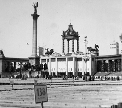 Magyarország, Budapest XIV., Hősök tere, Eucharisztikus Világkongresszus., 1938, Gyöngyi, szobor, lovas szobor, Budapest, szoborcsoport, Árpád-ábrázolás, Gábriel arkangyal-ábrázolás, Fortepan #11243