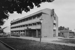 Magyarország, Dombóvár, Hunyadi tér, Hotel Dombóvár., 1971, Bauer Sándor, Moszkvics 408, neon felirat, Fortepan #112473