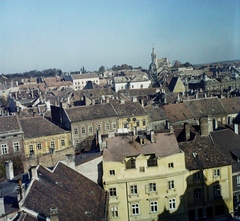 Magyarország, Sopron, kilátás a Tűztoronyból az Előkapu és a Várkerület (Lenin körút) felé, háttérben a Szent Mihály-templom., 1973, Bauer Sándor, színes, látkép, Fortepan #112691