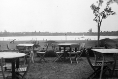 Magyarország, Nyíregyháza, sóstói Strandfürdő., 1933, Gyöngyi, kerti bútor, Fortepan #11304