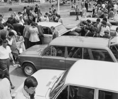 Magyarország, Budapesti Nemzetközi Vásár, Budapest X., Albertirsai úti vásárterület., 1973, Bauer Sándor, Lada-márka, nemzetközi vásár, VAZ 2102, VAZ 2101, VAZ 2103/2106, Moszkvics 412, Budapest, Fortepan #113073