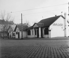 Magyarország, Budapest XIV., Erzsébet királyné útja 5., Vadászkert borozó, étterem, eszpresszó., 1973, Bauer Sándor, kockakő, Budapest, Fortepan #113176