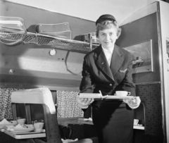 1959, Bauer Sándor, egyenruha, repülőgép, MALÉV légitársaság, tálca, stewardess, utastér, Fortepan #113459