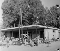 Magyarország,Balaton, Siófok, az épülő Matróz büfé a hajóállomás mellett., 1959, Bauer Sándor, Fortepan #113498