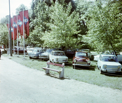 Hungary, Budapest XIV., 1962, Bauer Sándor, colorful, flag, bench, automobile, Simca-brand, Budapest, Fortepan #113653