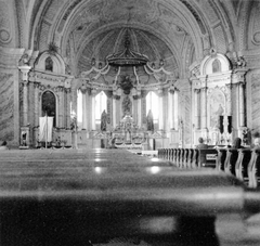 Romania,Transylvania, Miercurea Ciuc, Csíksomlyó (ekkor önálló), Kegytemplom., 1941, Gyöngyi, altar, Fortepan #11393