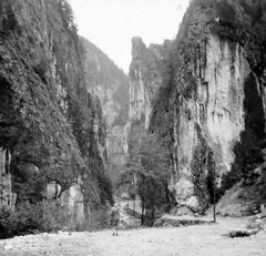 Romania,Transylvania, Bicaz Canyon, 1941, Gyöngyi, Fortepan #11403