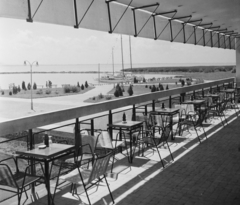 Hungary,Lake Balaton, Badacsonytomaj, kikötő a Tátika étterem teraszáról nézve., 1962, Bauer Sándor, sailboat, restaurant, terrace, reed, Fortepan #114041