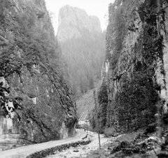 Romania,Transylvania, Bicaz Canyon, 1941, Gyöngyi, Fortepan #11405