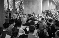 Magyarország, Budapest X., Kozma utcai izraelita temető. Az Ismeretlen Munkaszolgálatos emlékművének felavatása 1959. szeptember 27-én., 1959, Bauer Sándor, Budapest, Fortepan #114369