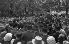 Magyarország, Budapest X., Kozma utcai izraelita temető, a szónoki emelvényen dr. Benoschofsky Imre országos főrabbi., 1959, Bauer Sándor, Budapest, Fortepan #114376