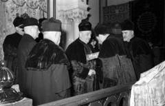 Magyarország, Budapest VIII., József körút 27., az Országos Rabbiképző Intézet zsinagógája. Jobbra Salgó László főrabbi., 1963, Bauer Sándor, vallás, zsinagóga, avatás, zsidóság, rabbi, Budapest, Fortepan #114409