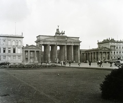 Németország, Berlin, Pariser Platz, Brandenburgi kapu., 1938, Buzinkay Géza, Fortepan #114538