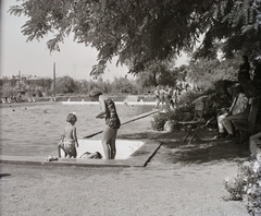 Magyarország, Pétfürdő, Strand., 1942, Buzinkay Géza, Fortepan #114595