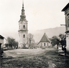 Slovakia, Plešivec, a református templom és mellette a harangtorony., 1940, Buzinkay Géza, church, bell tower, Fortepan #114669